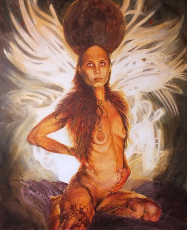 Je-suis-la-reine-de-mon-royaume-galerie-lumière-tableaux-peinture-couleurs-chaudes-ailes-de-lumière-lune-noire-coiffe-femme